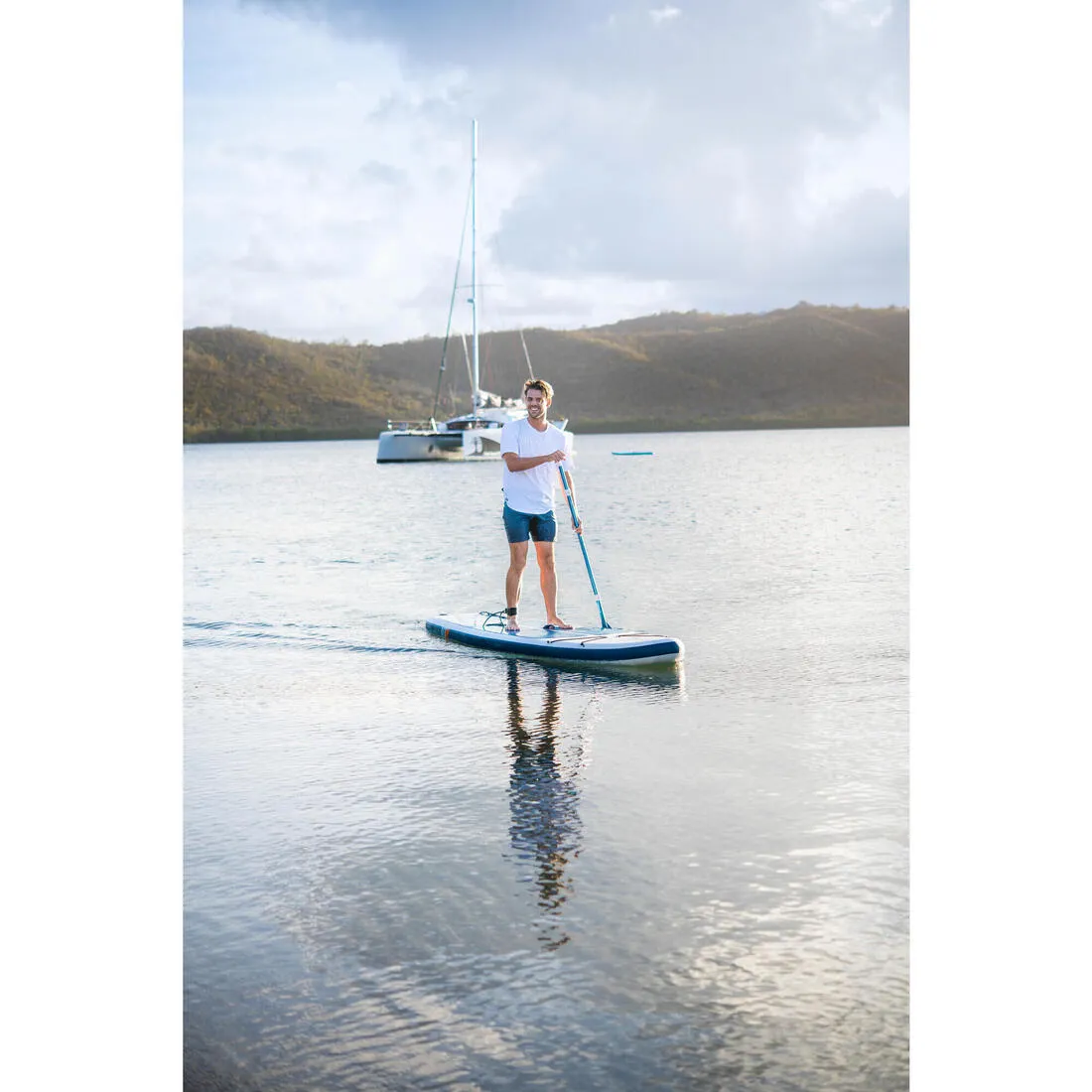 Stand up paddle ultra compact et stable 10 pieds (130 kg max) blanc et bleu