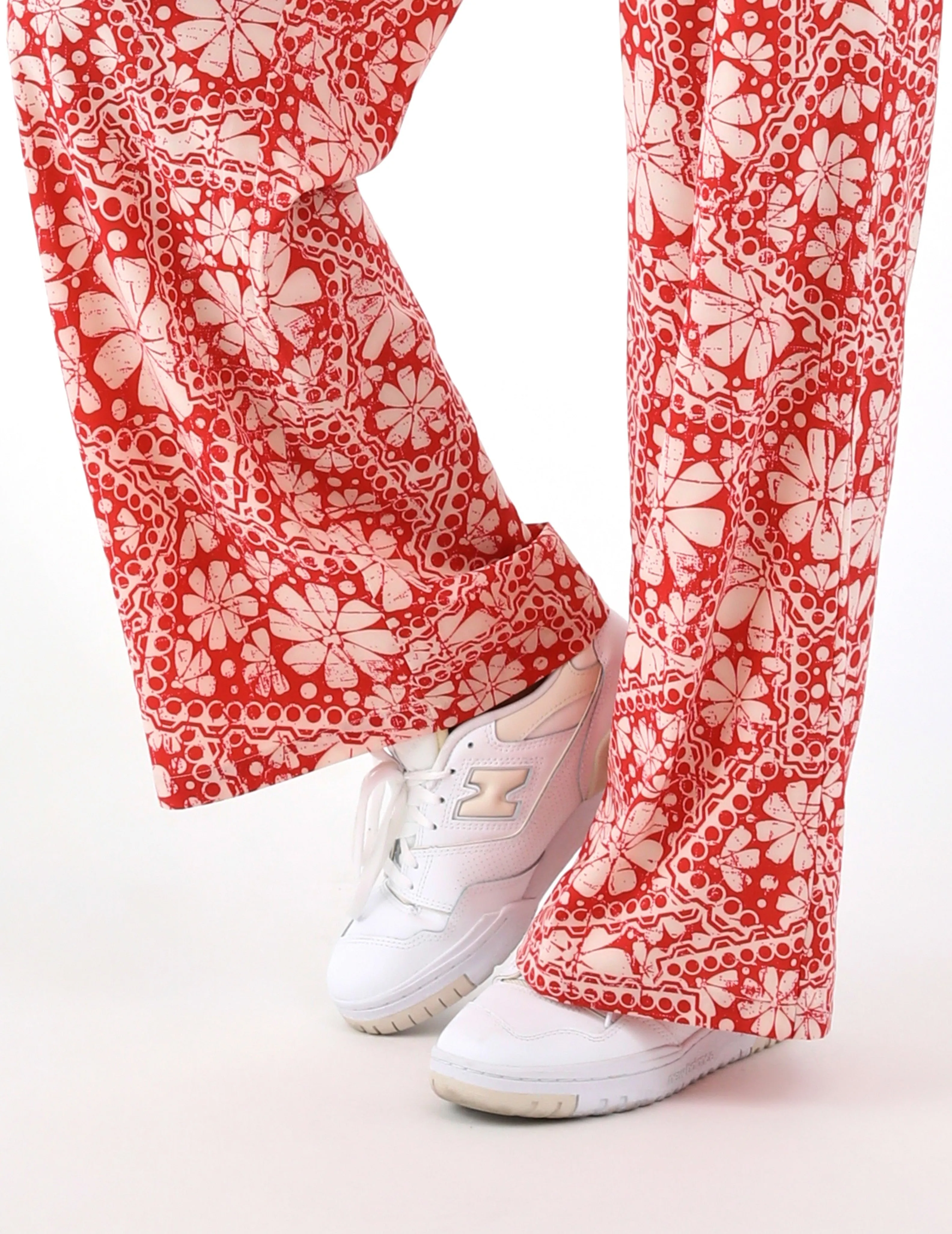 Sydney Pant: Scarlet/Oatmilk Santorini Bloom