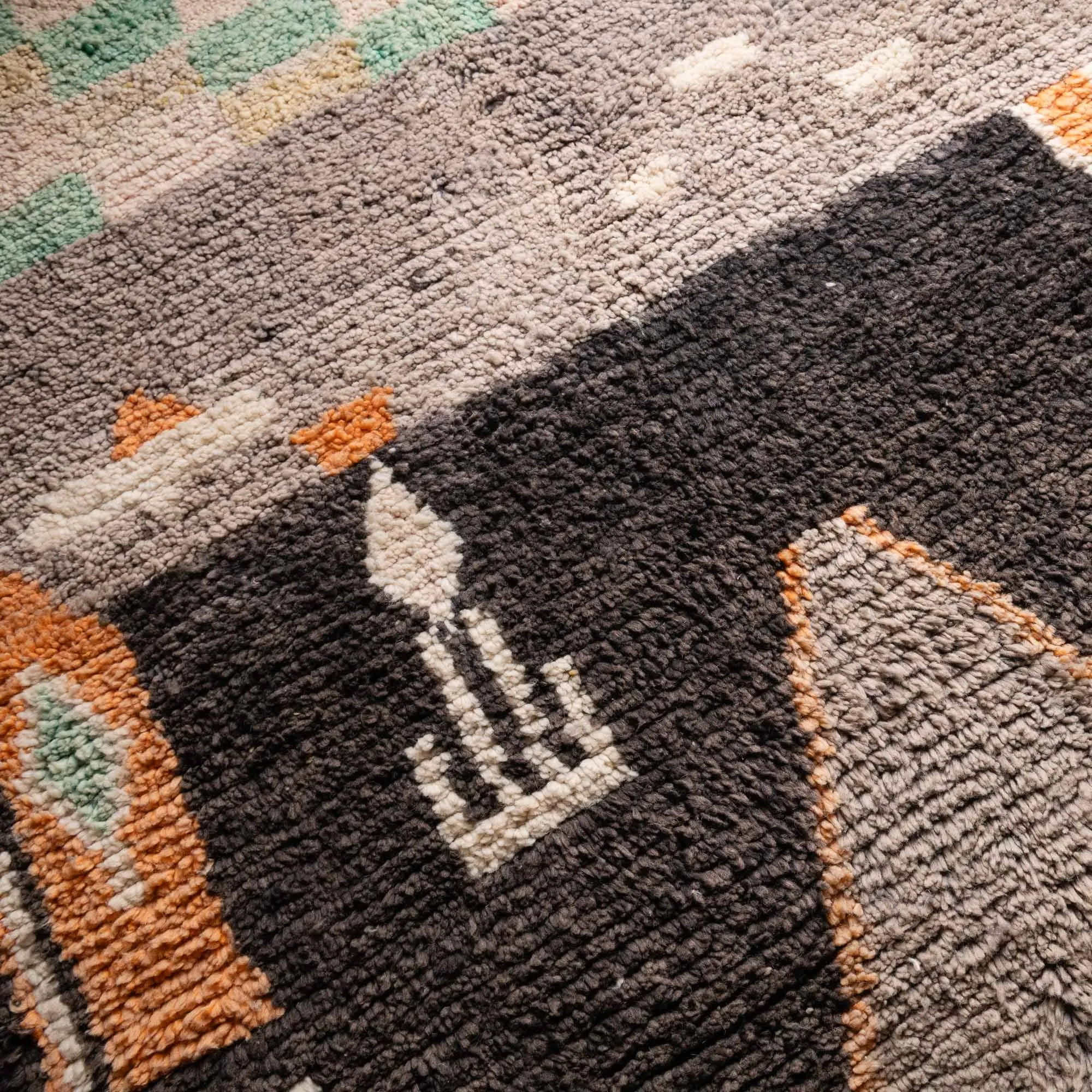 Temsia - vintage boujad rug