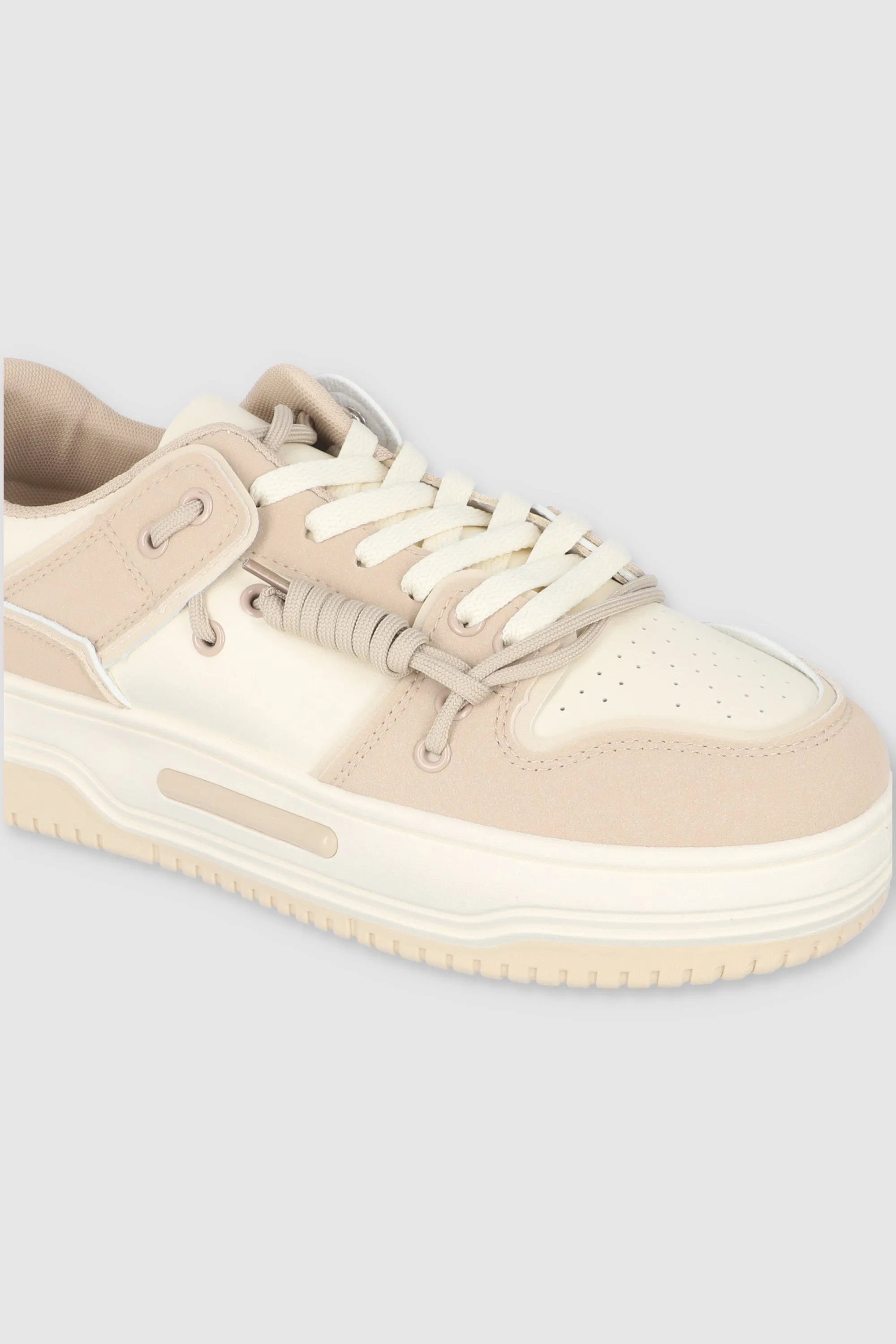 Tenis casual detalle suela