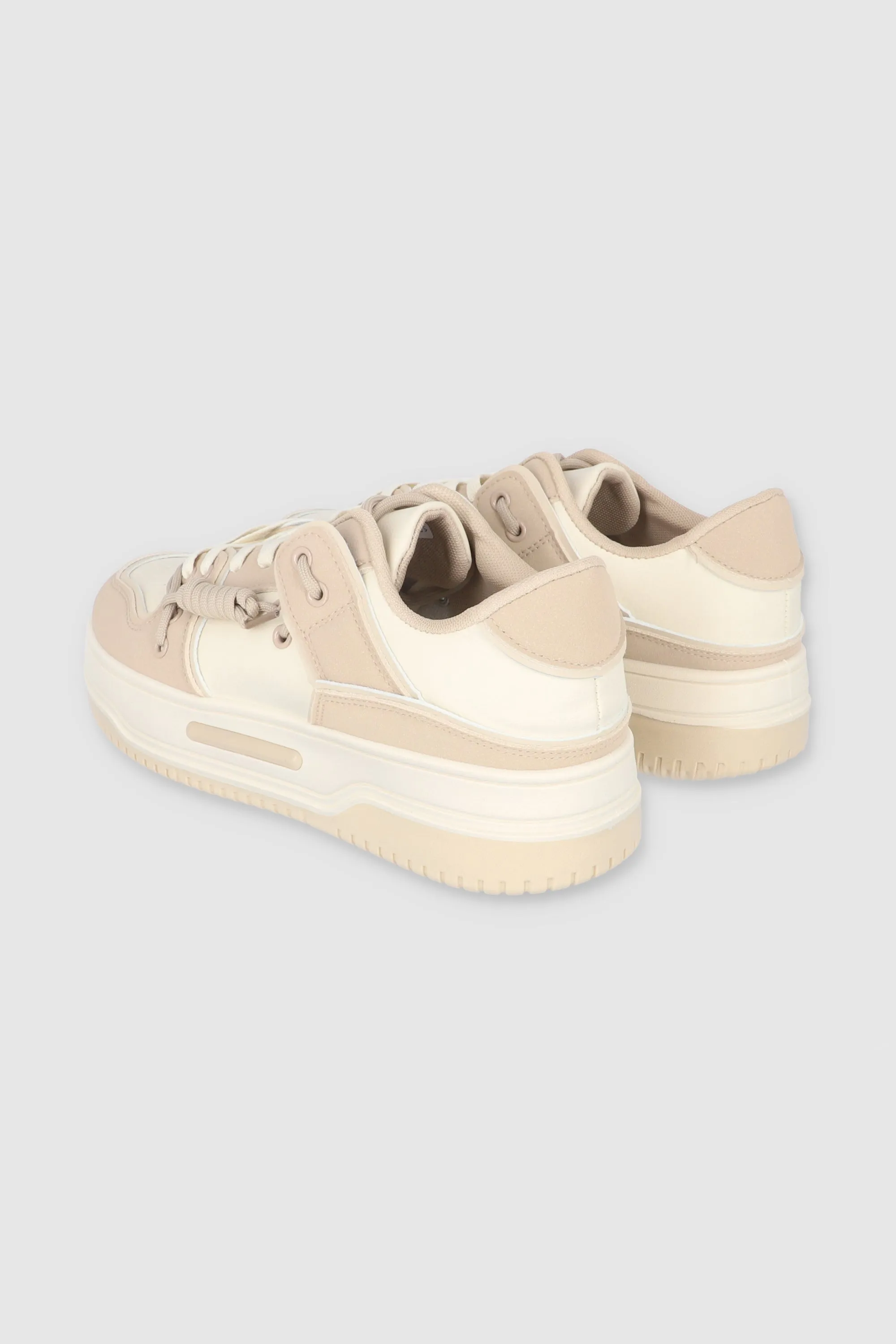 Tenis casual detalle suela