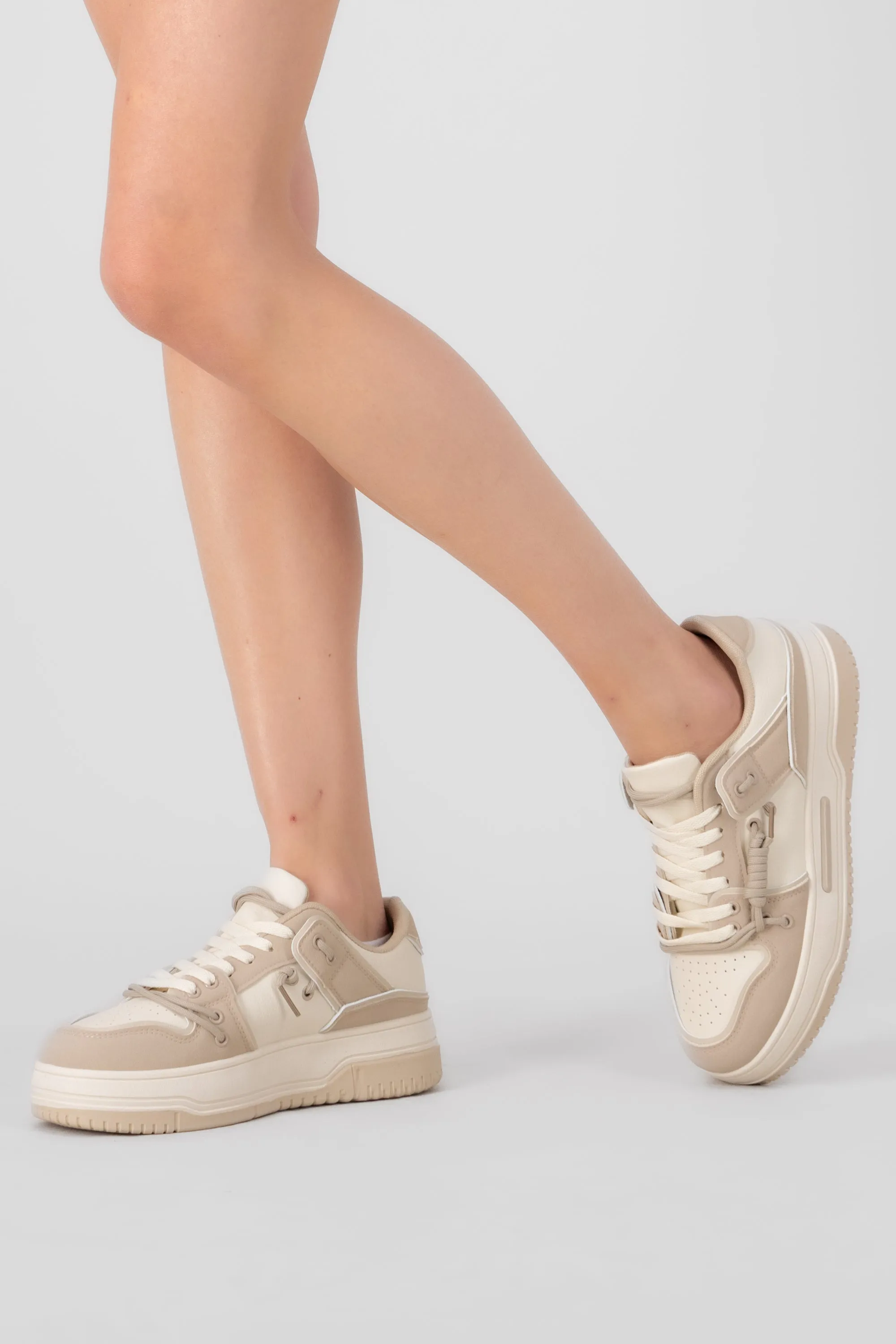 Tenis casual detalle suela