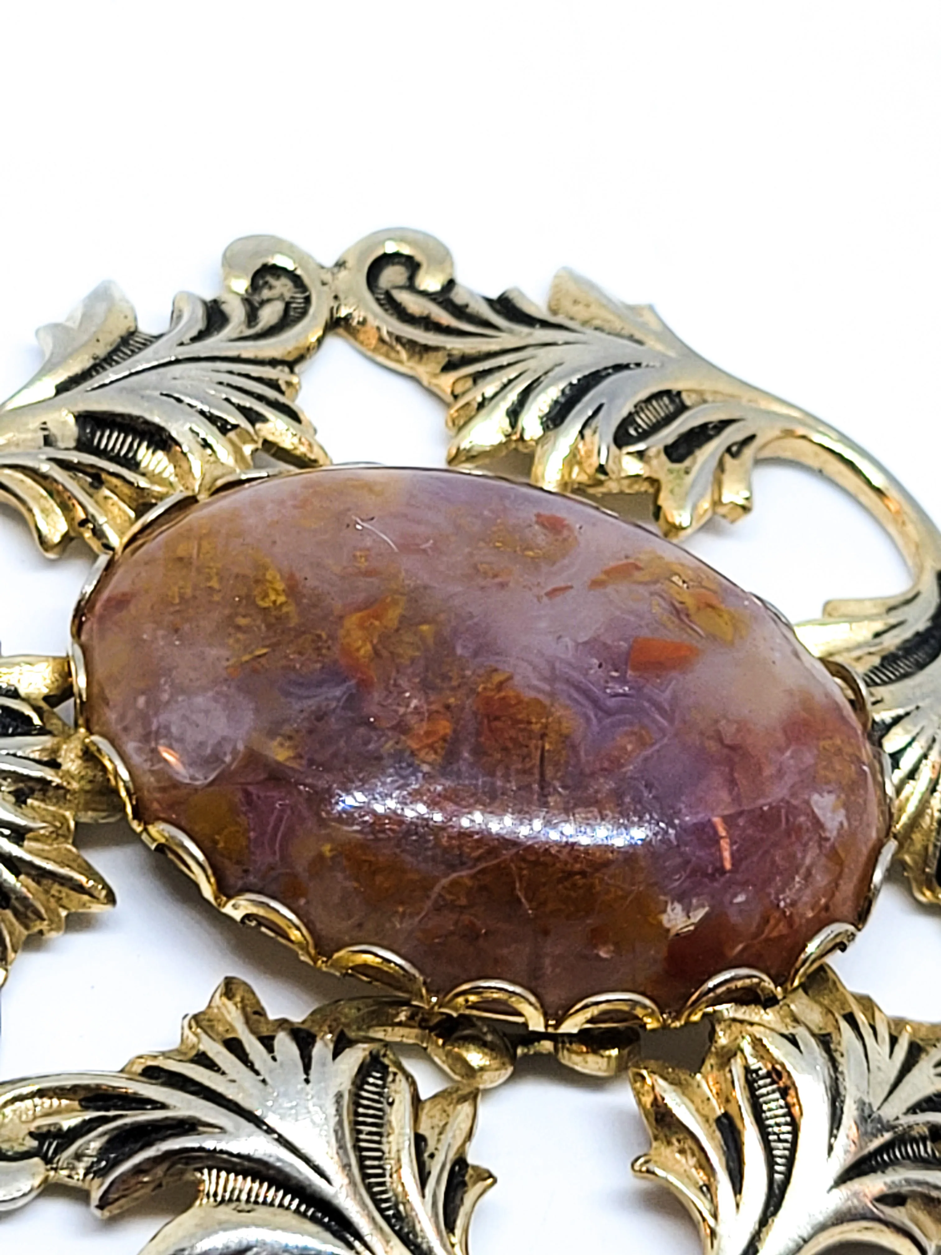 Victorain Revival Red Plume agate gold filled sweeping cartouche pendant