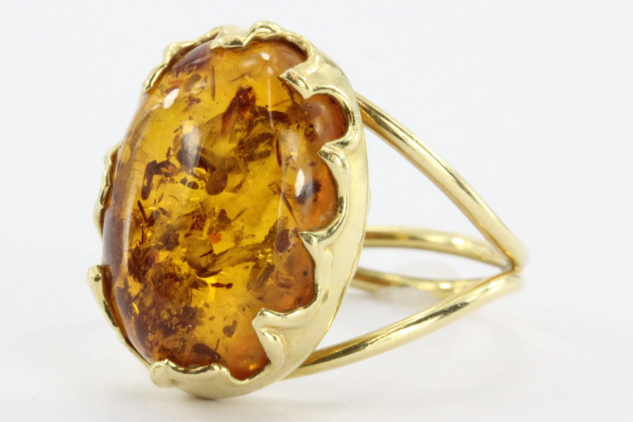 Vintage 18K Gold Amber Italian Gothic Revival Ring