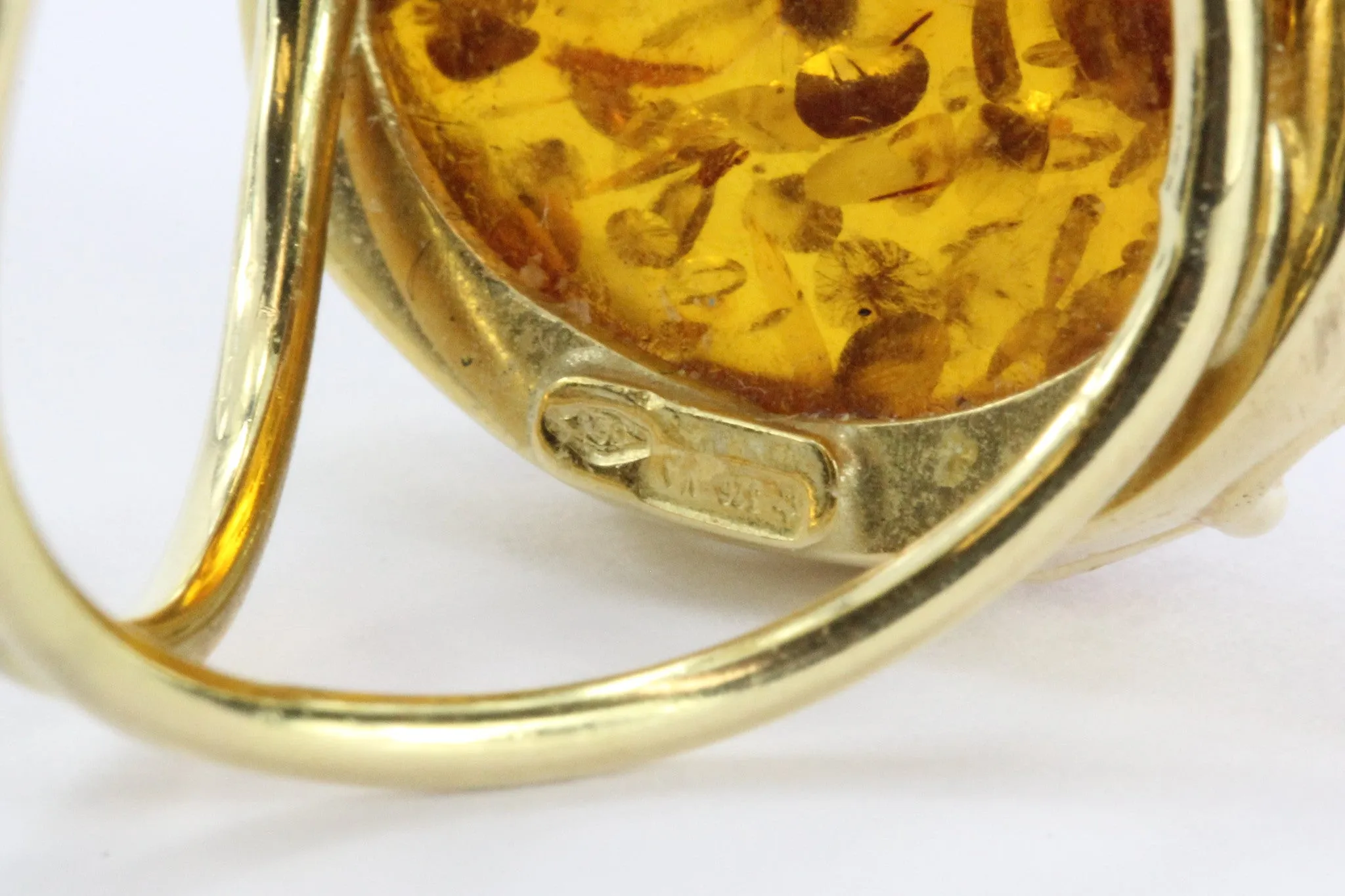 Vintage 18K Gold Amber Italian Gothic Revival Ring