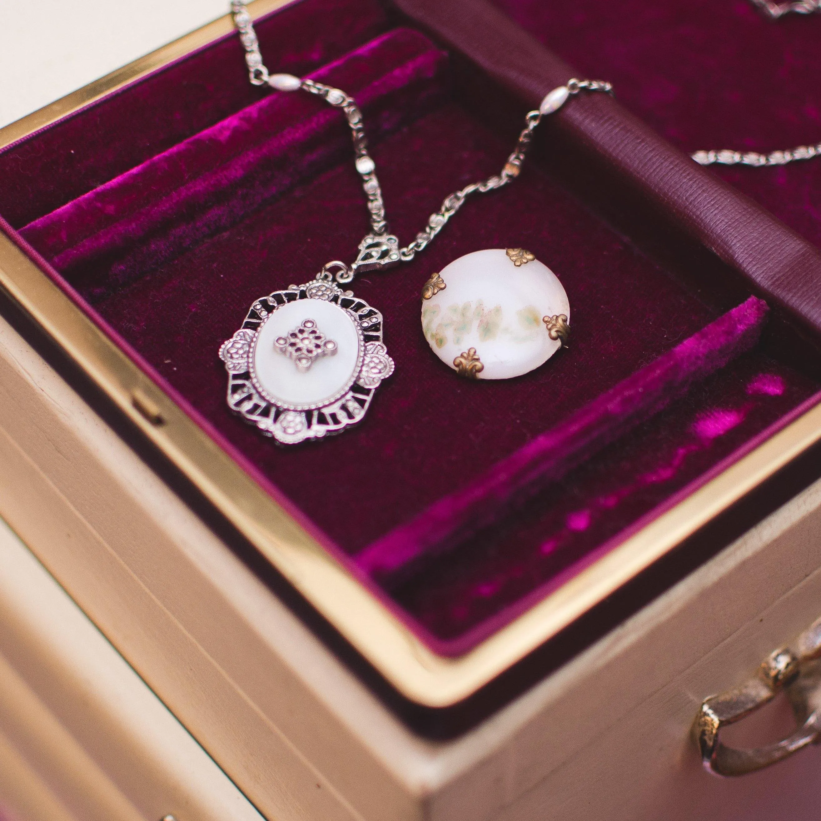 Vintage Edwardian Revival Mother of Pearl Pendant Silver Necklace, Long Pendant Necklace