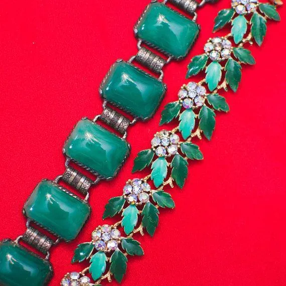 Vintage Faux Jade Glass Cabochon Panel Bracelet Book Chain Setting in Antique Silver Tone