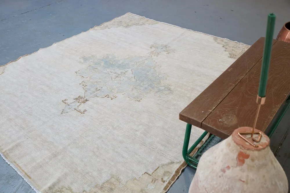 Vintage Oushak style Kars Rug 6ftx7.10ft