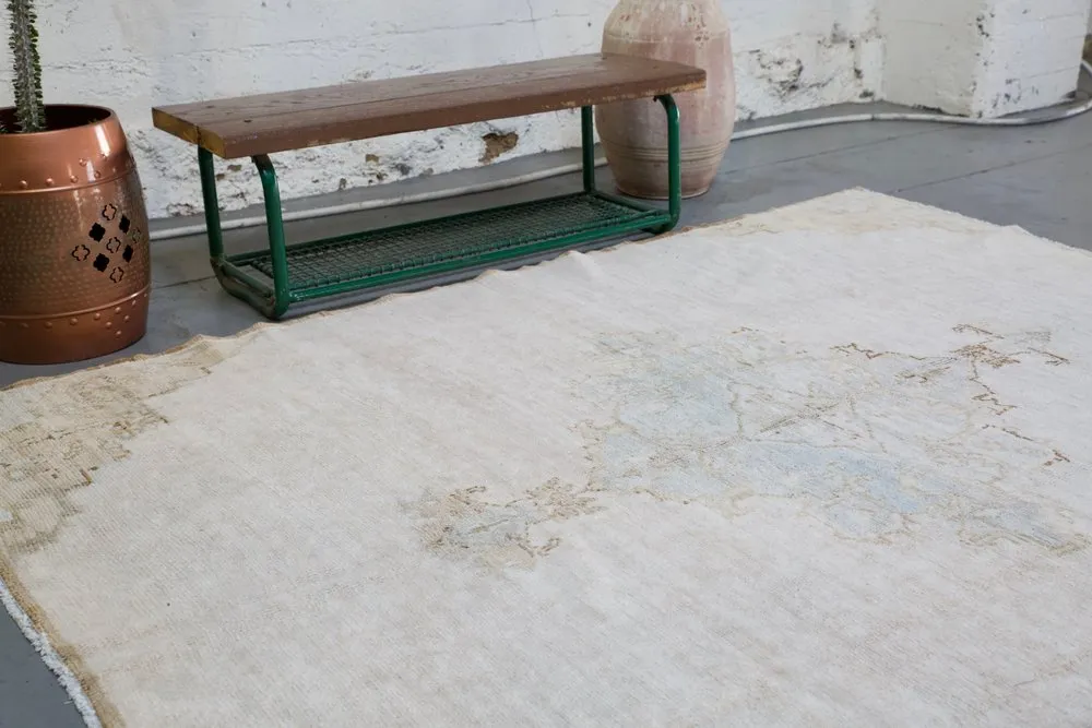 Vintage Oushak style Kars Rug 6ftx7.10ft