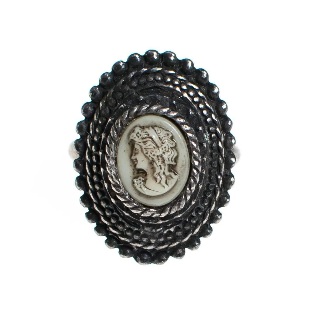 Vintage Silver Tone Cameo Ring
