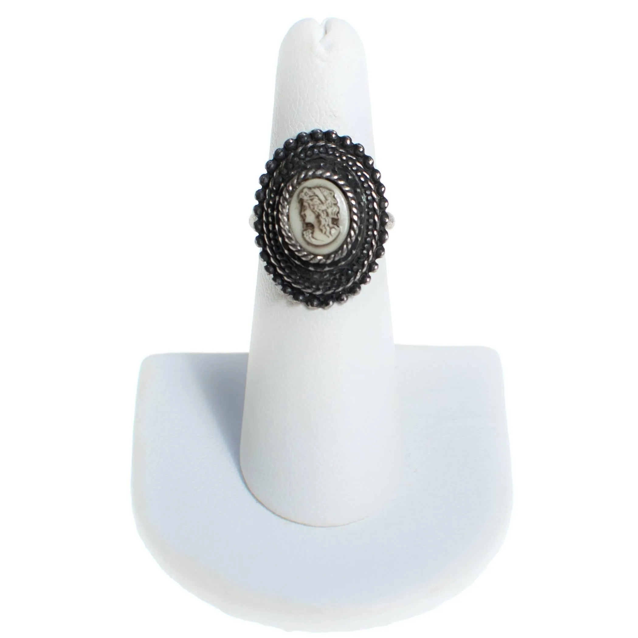 Vintage Silver Tone Cameo Ring