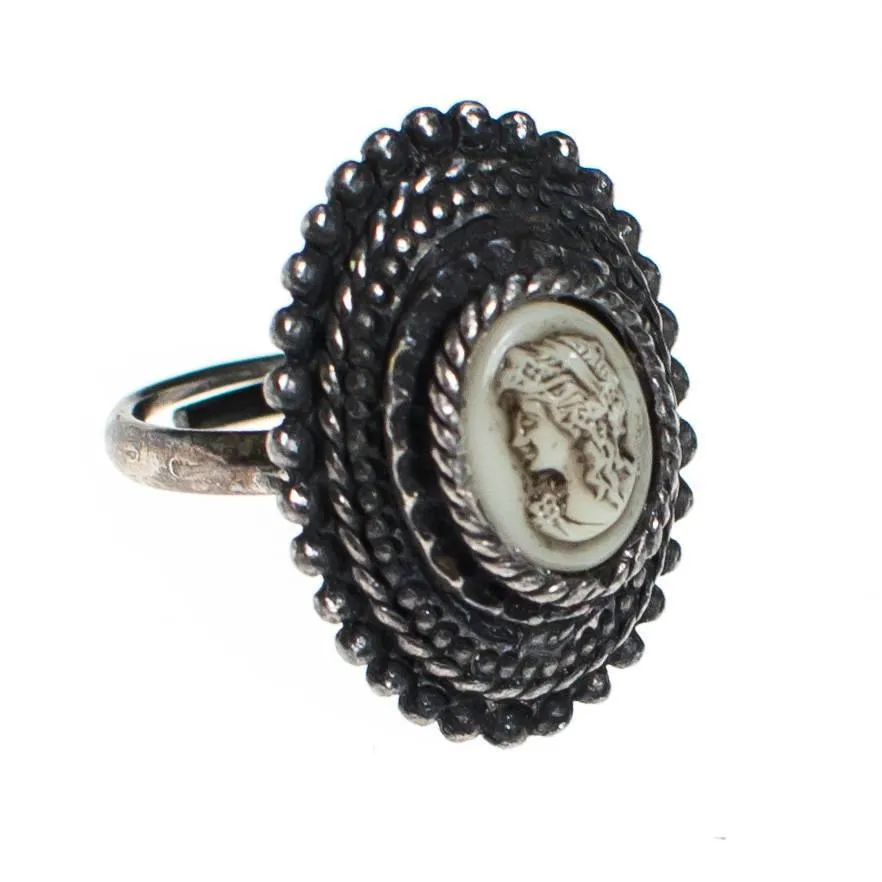 Vintage Silver Tone Cameo Ring