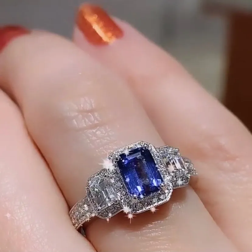 Vintage Style Diamond & Sapphire Ring