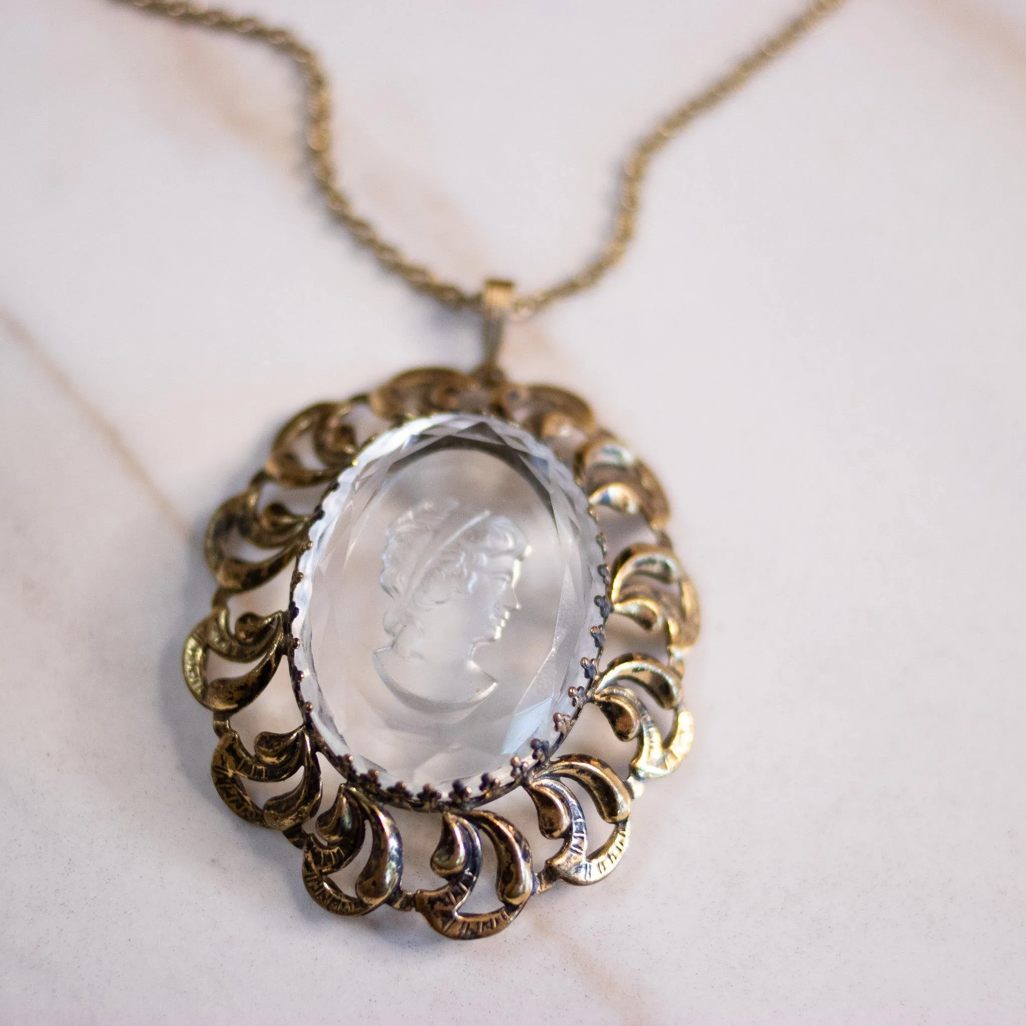 Vintage Victorian Revival Etched Crystal Cameo Pendant Statement Necklace