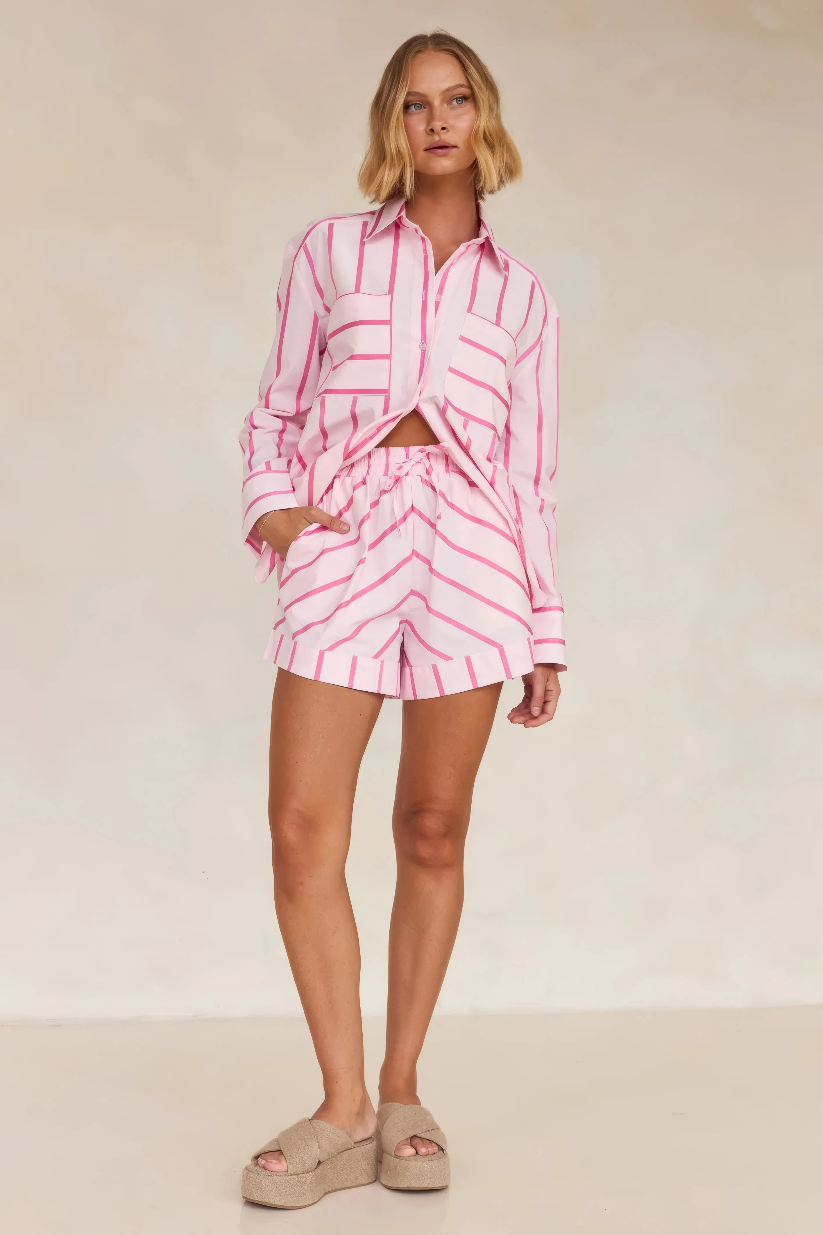 Zenny – Breezy Summer Women’s Short Set